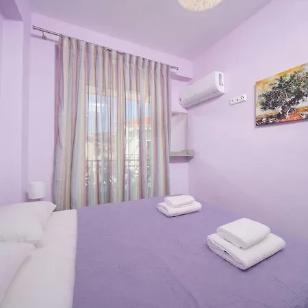 Apartament Irene Prínos